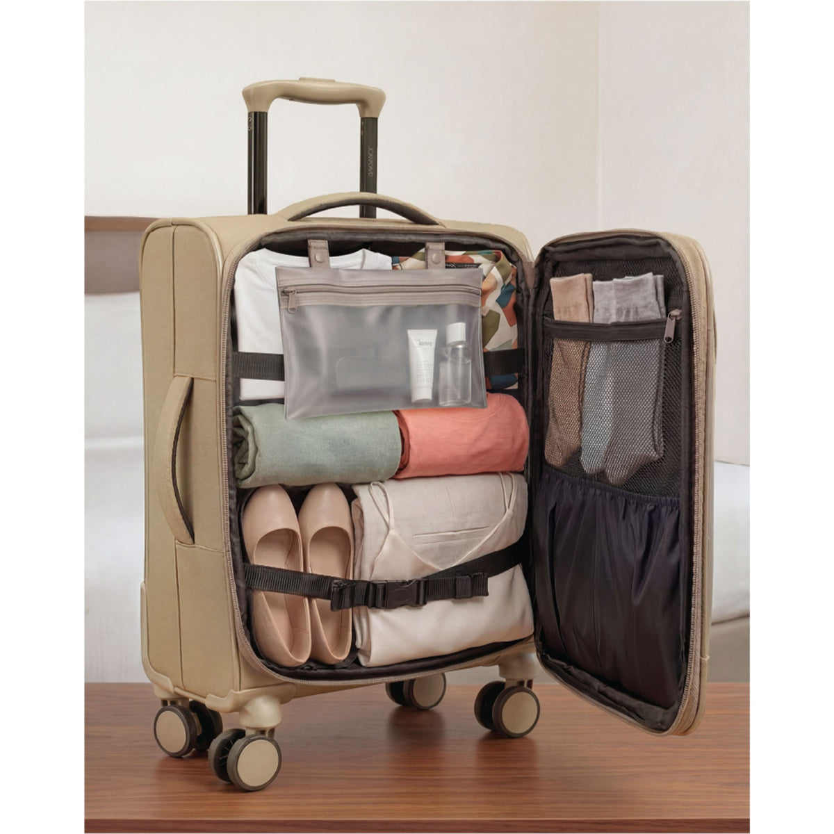 Joan & David The Meridian 21 Inch Tarpulin 8 Wheel Spinner Luggage