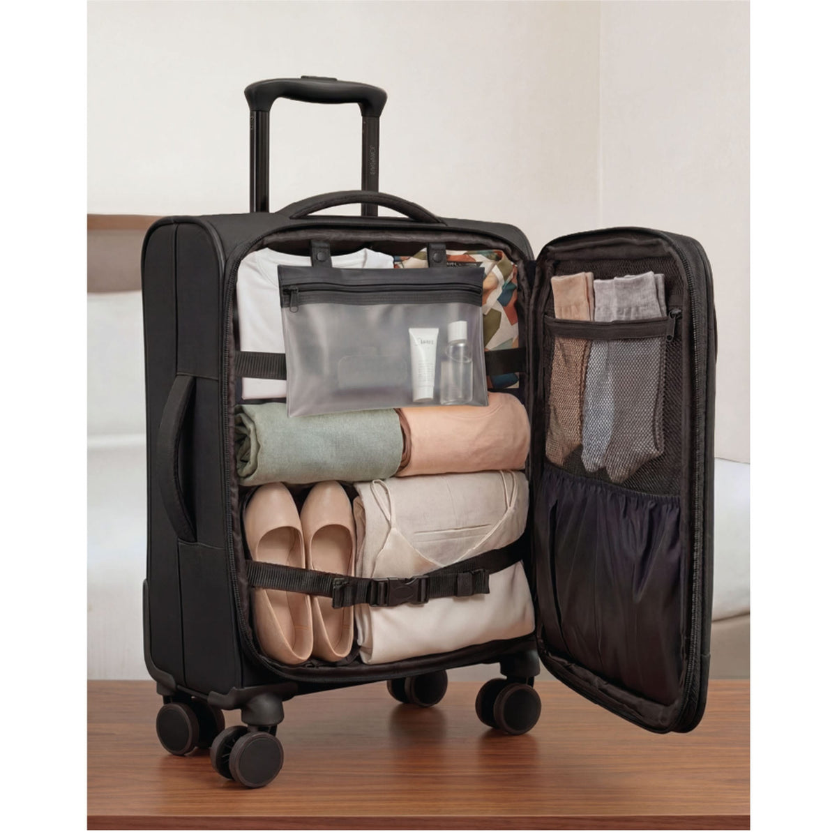 Joan & David The Meridian 21 Inch Tarpulin 8 Wheel Spinner Luggage